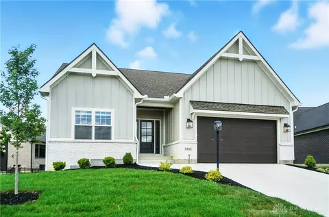 9333 Rochelle Ln, Dayton, OH 45458