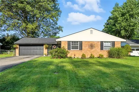 3425 Dahlia Dr, Dayton, OH 45449