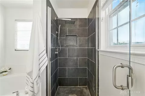 Bath - 82 Mccullough Dr, Springboro, OH 45066 photo 3 of 4