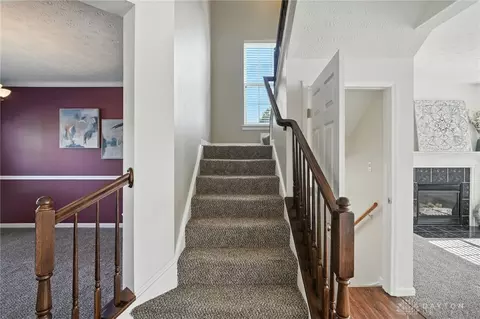 Entry Way - 82 Mccullough Dr, Springboro, OH 45066 photo 6 of 8
