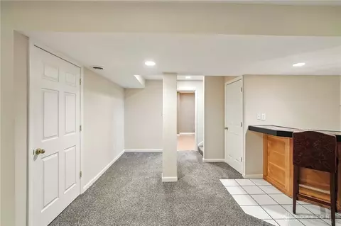 Entry Way - 82 Mccullough Dr, Springboro, OH 45066 photo 8 of 8