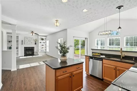 Kitchen - 82 Mccullough Dr, Springboro, OH 45066 photo 1 of 4