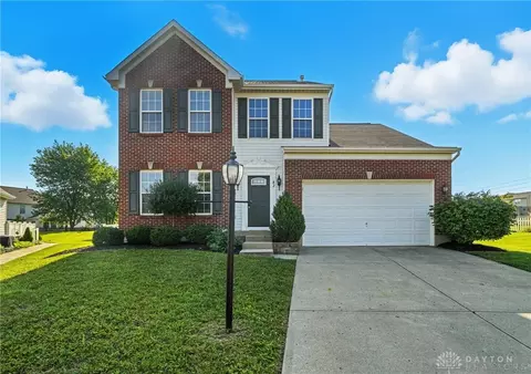 82 Mccullough Dr, Springboro, OH 45066