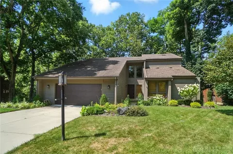 8217 Rustic Park Trl, Dayton, OH 45458