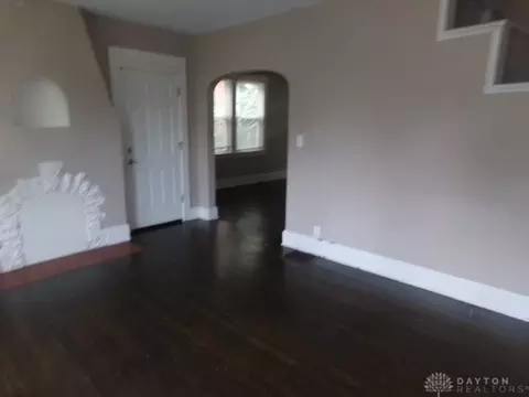 Living - 1855 Dalewood Pl, Cincinnati, OH 45237 photo 3 of 3