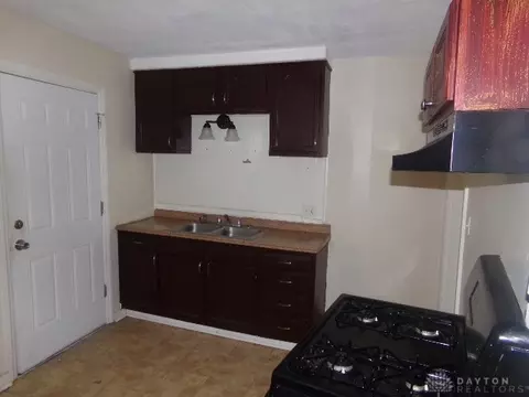 1861 Ashbrook Dr, Cincinnati, OH 45238 photo 9