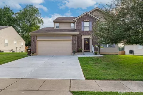 2376 Harmony Dr, Xenia, OH 45385