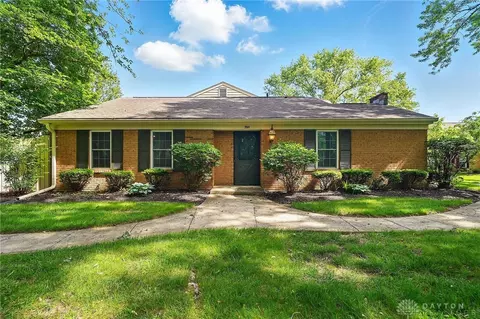 7810 Capitol Hill Ln, Dayton, OH 45459
