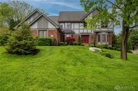 647 Towncrest Dr, Dayton, OH 45434