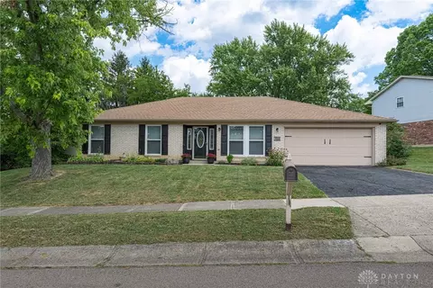 722 Black Moat Pl, Miamisburg, OH 45342