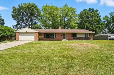 4928 Arrowhead Dr, Kettering, OH 45440