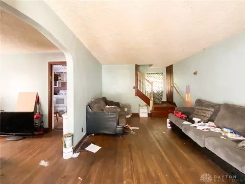 Living - 1127 Cedar Ave, Cincinnati, OH 45224 photo 1 of 4