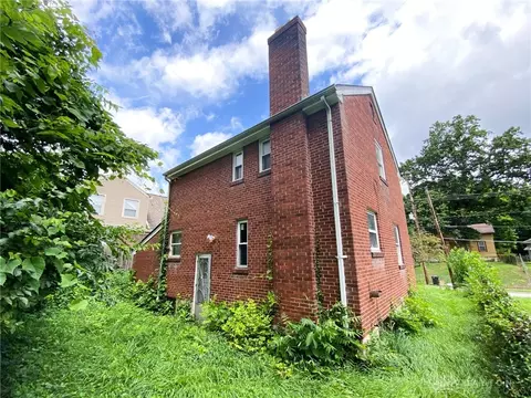 Exterior - 1127 Cedar Ave, Cincinnati, OH 45224 photo 4 of 4