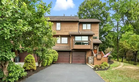 1031 Golfview Dr, Middletown, OH 45042