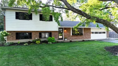 1875 Wilene Dr, Dayton, OH 45432