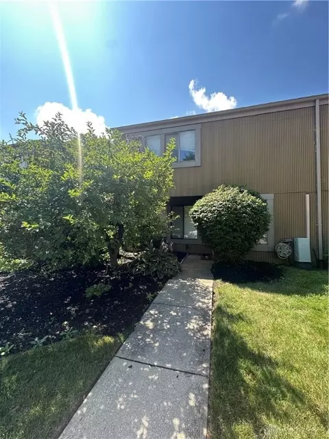 4763 Shaunee Creek Dr, Dayton, OH 45415