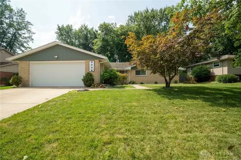2236 E Whipp Rd, Dayton, OH 45440