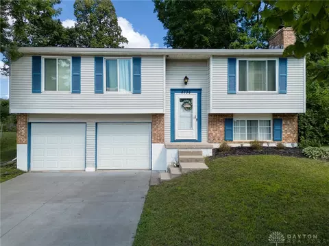 4734 Willow Mist Dr, Dayton, OH 45424