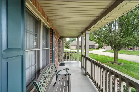 1886 Willow Lakes Dr, Springfield, OH 45502 photo 9