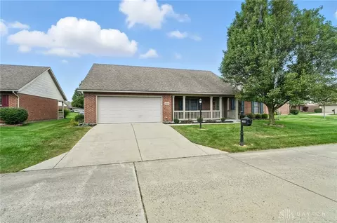 1886 Willow Lakes Dr, Springfield, OH 45502 photo 5