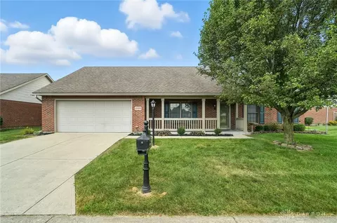 1886 Willow Lakes Dr, Springfield, OH 45502 photo 4
