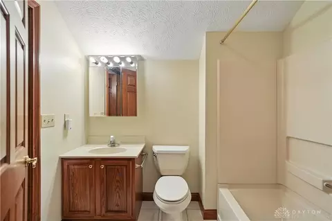 1886 Willow Lakes Dr, Springfield, OH 45502 photo 40
