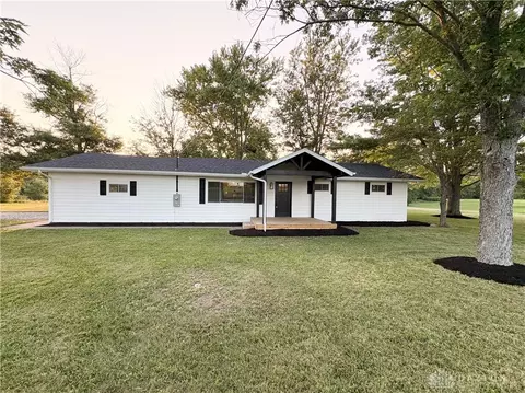 7951 Verona Rd, Lewisburg, OH 45338