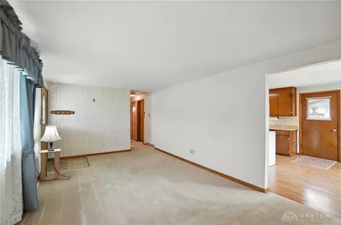 4315 Carona St, Springfield, OH 45503 photo 6