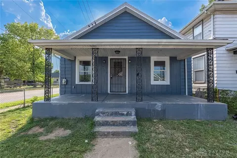 2012 Pearl St, Middletown, OH 45044