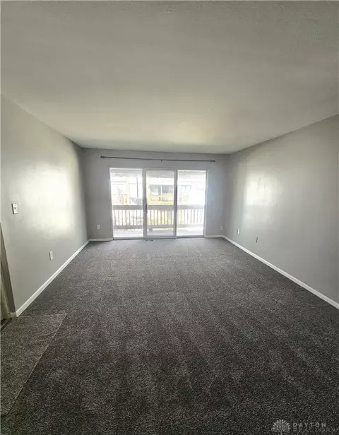 Living - 5710 Coach Dr #E, Dayton, OH 45440 photo 1 of 3