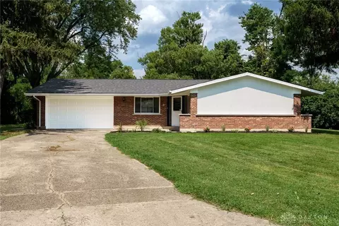 2007 Carriage Hall Ct, Dayton, OH 45459