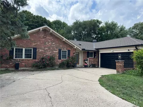 1204 Northbrook Ln, Troy, OH 45373