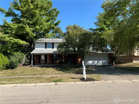 5709 Waynegate Rd, Huber Heights, OH 45424