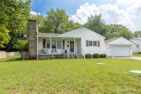 70 Skyline Dr, Enon, OH 45323