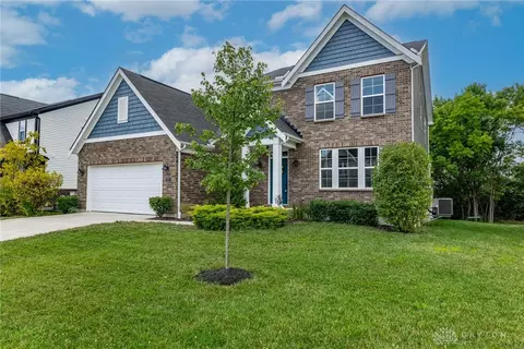 2727 Cleopatra Dr, Franklin, OH 45005