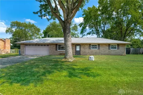 9008 Heritage Rd, Franklin, OH 45005