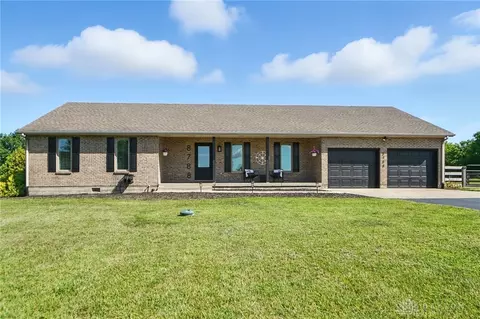 8788 Wilmington Rd, Oregonia, OH 45054