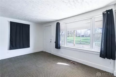924 W State St, Springfield, OH 45506 photo 4