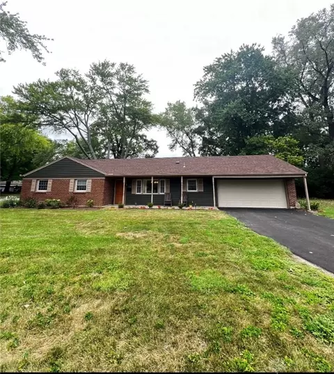 155 Bristol Dr, Washington Township, OH 45458