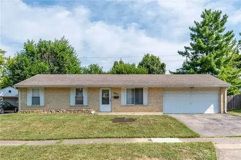 6841 Highbury Rd, Dayton, OH 45424