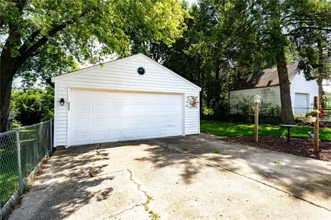 1968 Malcom Dr, Kettering, OH 45420 photo 8