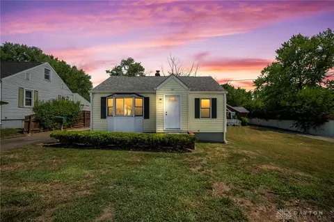 101 Burton Rd, Middletown, OH 45044