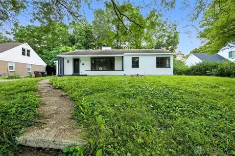 4261 Briar Pl, Dayton, OH 45405