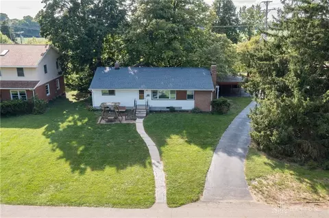 1302 Shawnee Dr, Yellow Springs, OH 45387