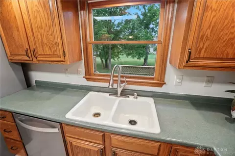 Kitchen - 6765 Montpellier Blvd, Centerville, OH 45459 photo 5 of 5