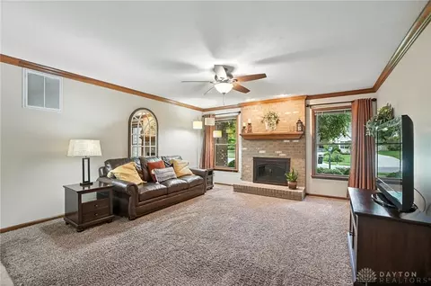 Living - 6765 Montpellier Blvd, Centerville, OH 45459 photo 4 of 6