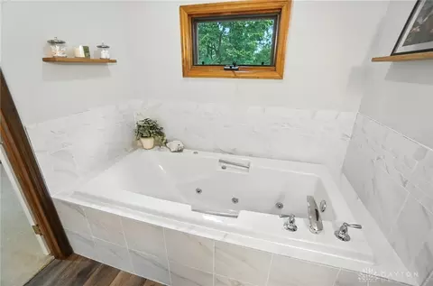 Bath - 6765 Montpellier Blvd, Centerville, OH 45459 photo 7 of 10