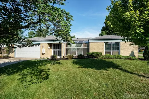 4993 Sweetbirch Dr, Dayton, OH 45424