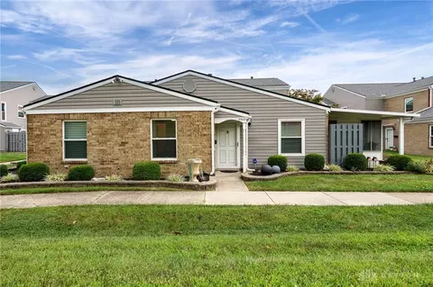 5549 Hummock Rd, Dayton, OH 45426