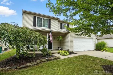 420 W Pugh Dr, Springboro, OH 45066